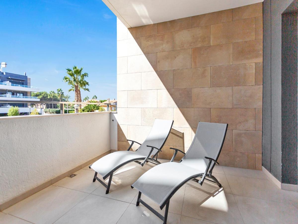 Lovely First Floor Apartment, Heating Pool ! Alicante Dış mekan fotoğraf
