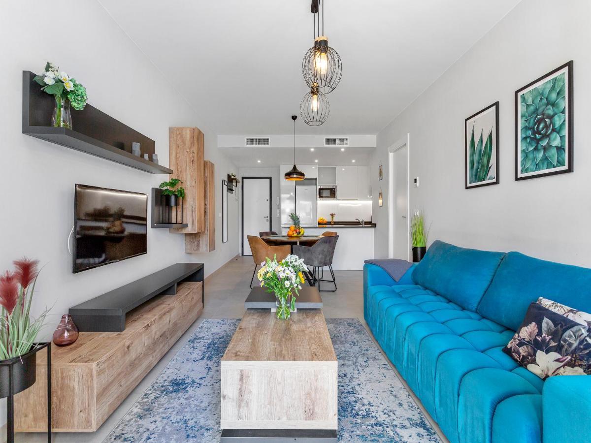 Lovely First Floor Apartment, Heating Pool ! Alicante Dış mekan fotoğraf