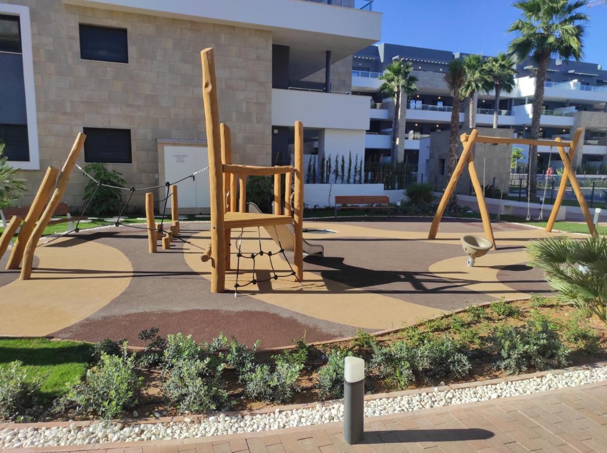 Lovely First Floor Apartment, Heating Pool ! Alicante Dış mekan fotoğraf